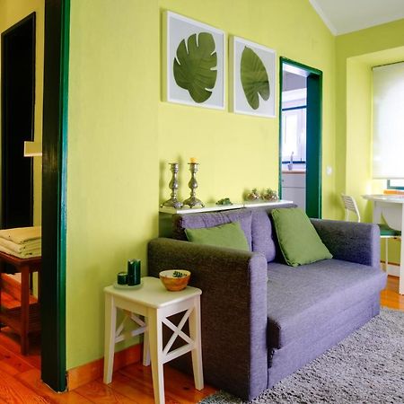 Cozy House By Famous Flea Market With Terrace Lisbon Bagian luar foto