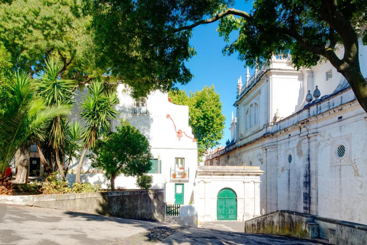 Cozy House By Famous Flea Market With Terrace Lisbon Bagian luar foto