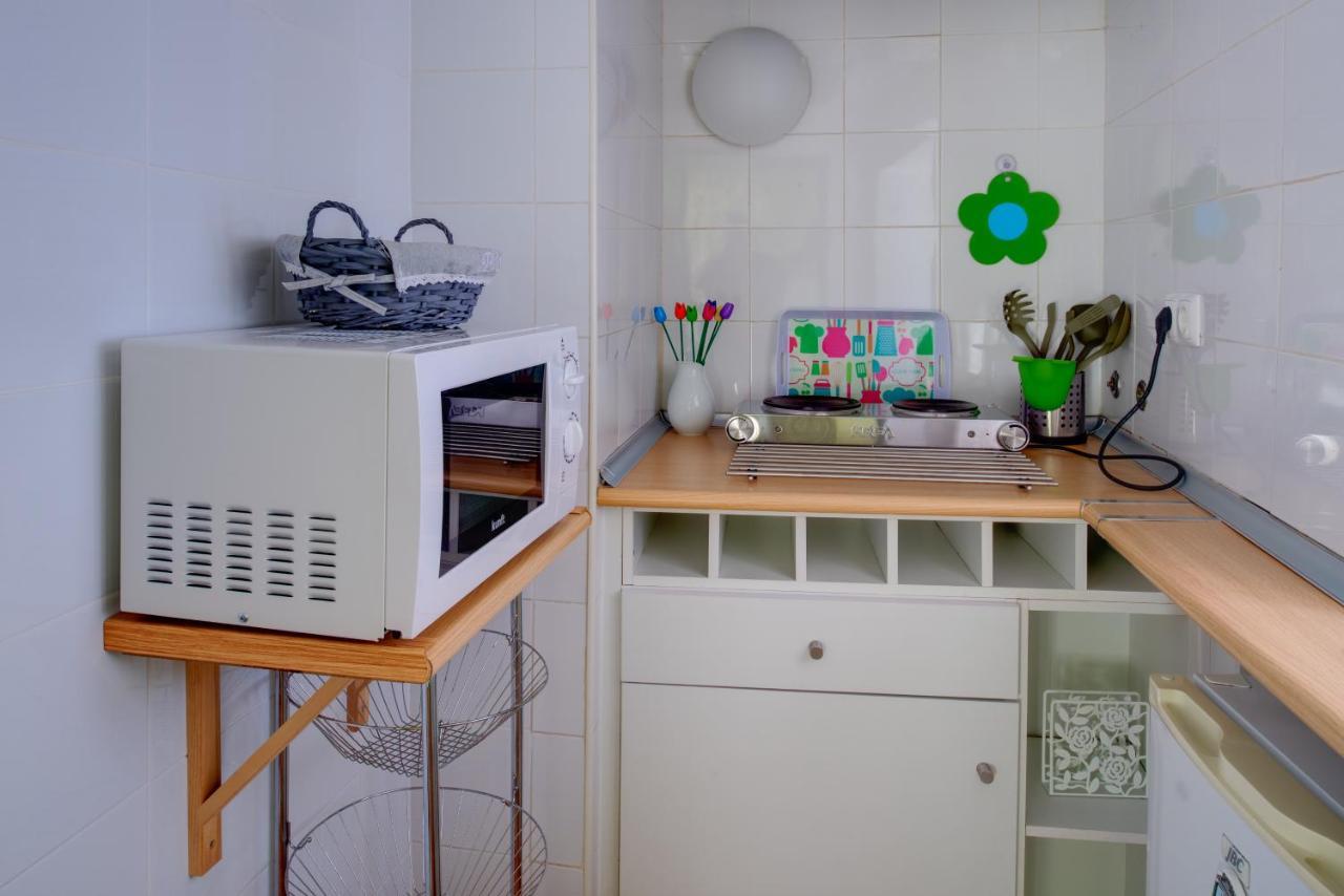 Cozy House By Famous Flea Market With Terrace Lisbon Bagian luar foto